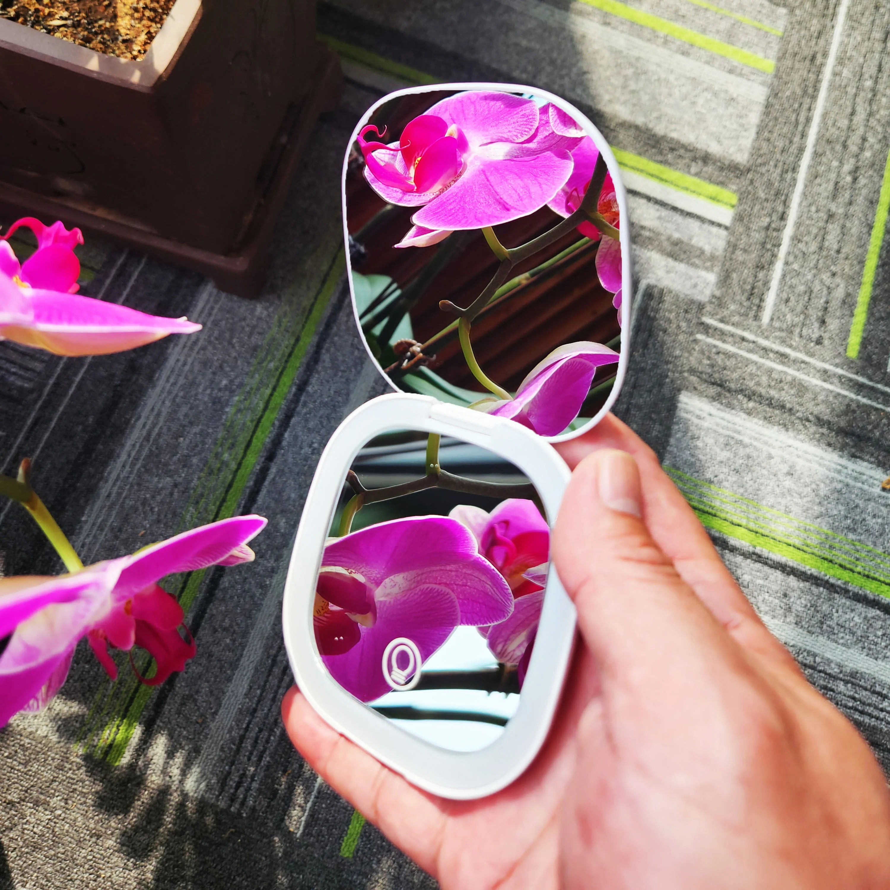 Pocket LED Makeup Mirror